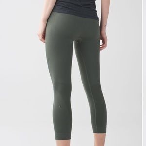 Green Lululemon ZoneIn Crop 🍋